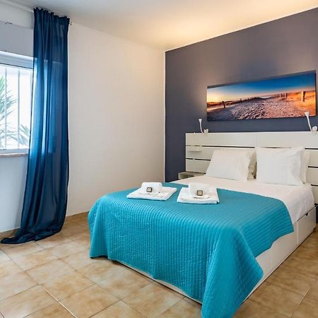 Charming Beachside Apartment W/ Pool By Lovelystay Albufeira Exterior foto