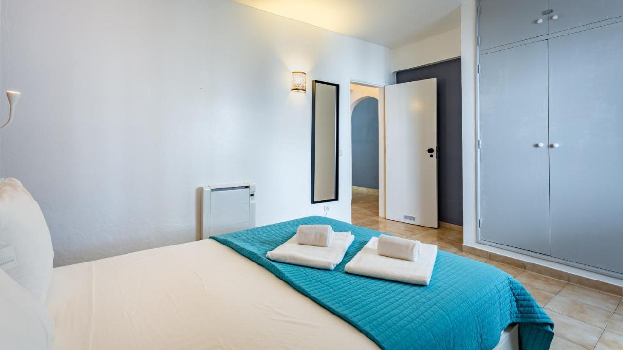 Charming Beachside Apartment W/ Pool By Lovelystay Albufeira Exterior foto