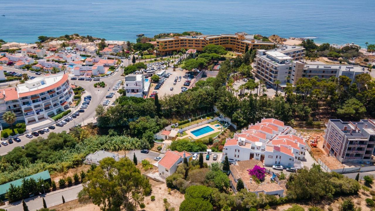 Charming Beachside Apartment W/ Pool By Lovelystay Albufeira Exterior foto